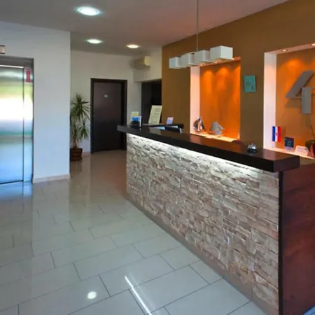 Vila 4m Miletici Cdn021019 Cyb Apartman *